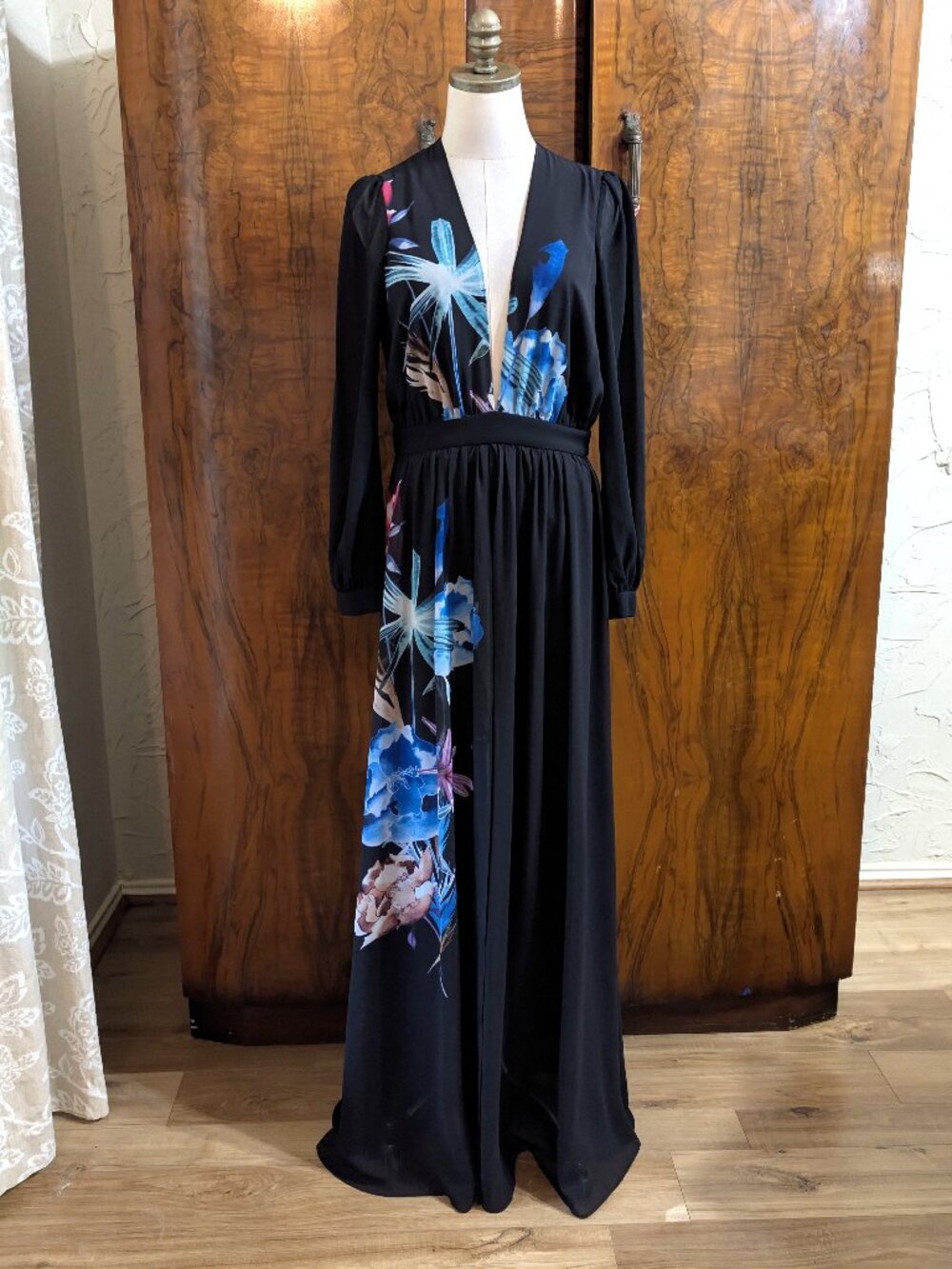 NWT Bebe Floral Chiffon Double Split Maxi Dress Romper Size 2 High Slit Festival